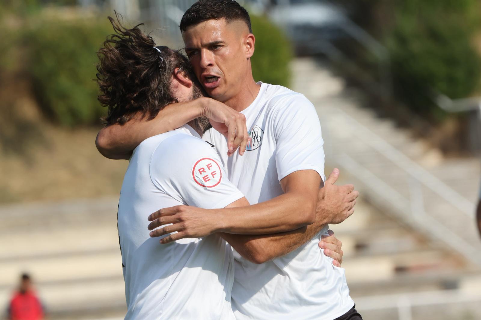 El Salamanca UDS deja escapar la victoria en el último suspiro ante el Guijuelo