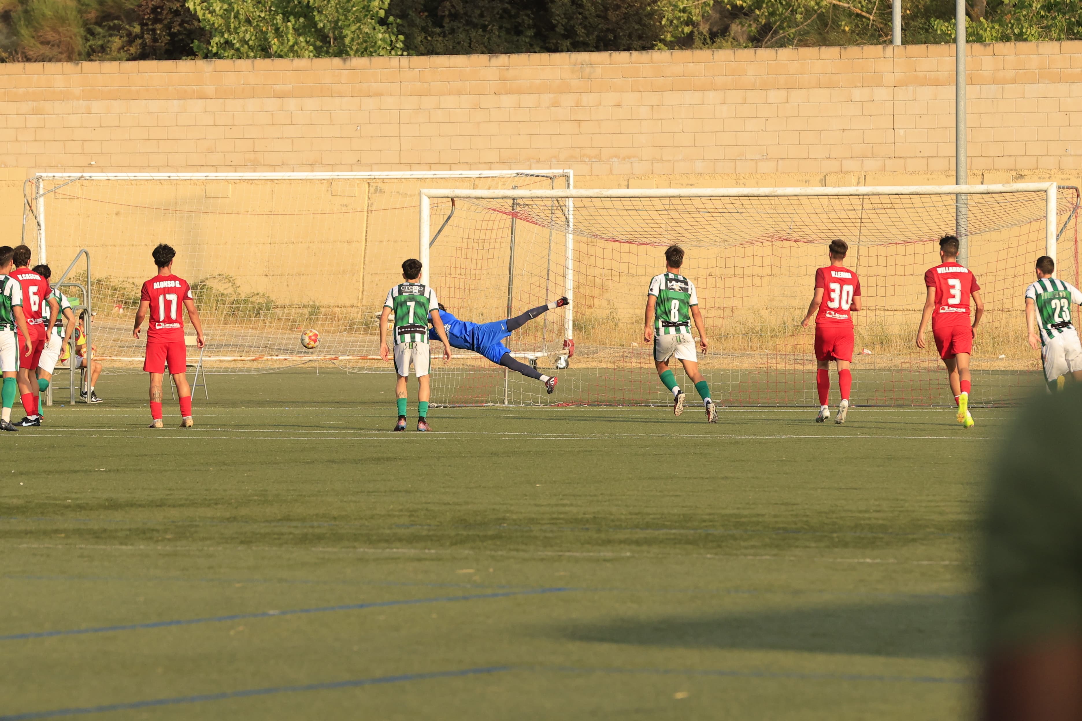 Un gol final en Santa Marta mantiene con vida al Guijuelo en la Copa RFEF
