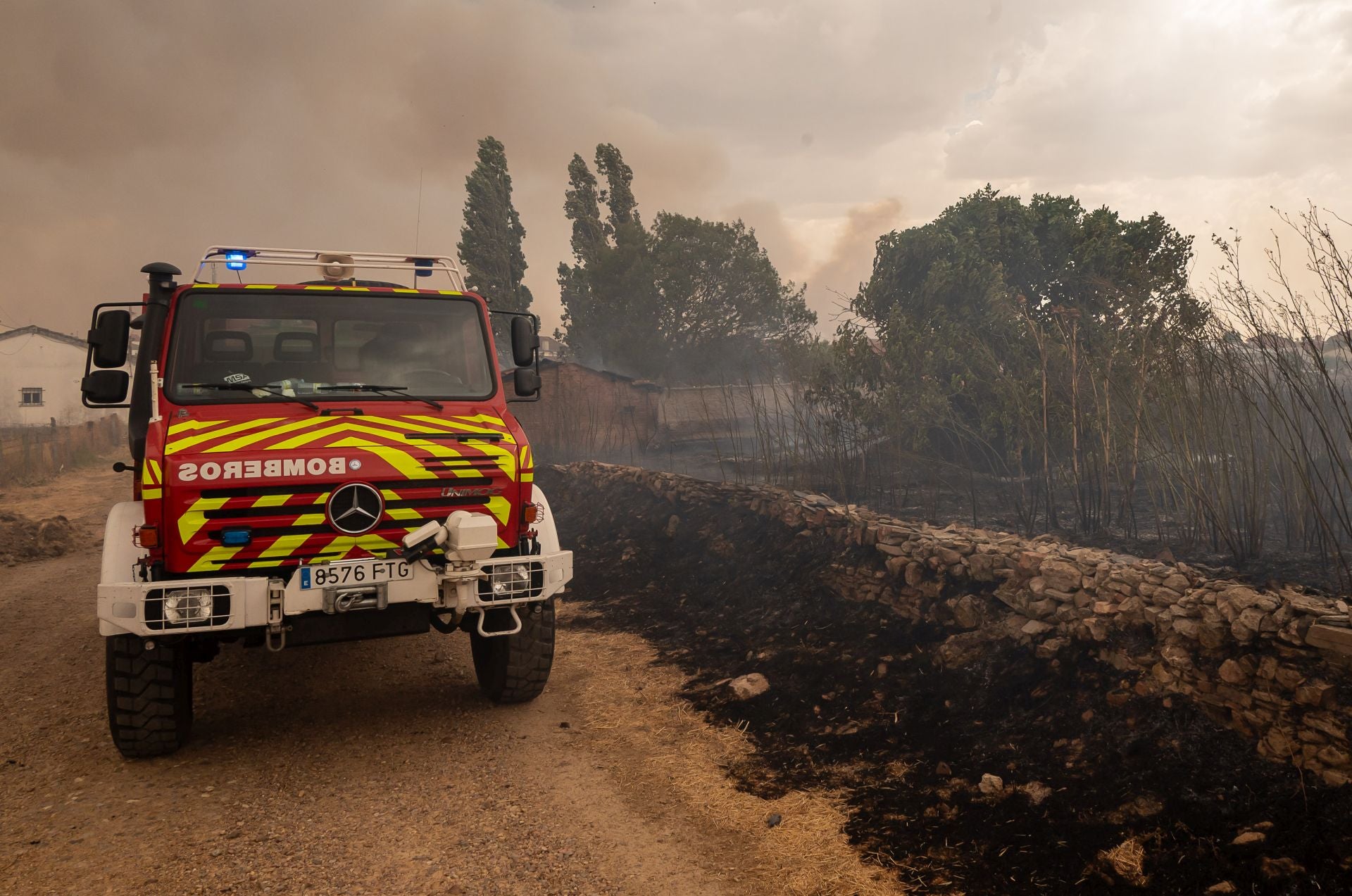 Las dramáticas imágenes del incendio de Martín de Yeltes