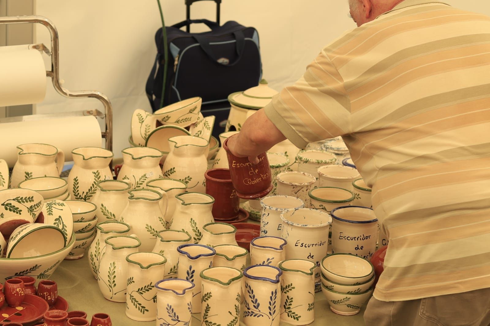 En imagenes, la Feria del Barro de Salamanca