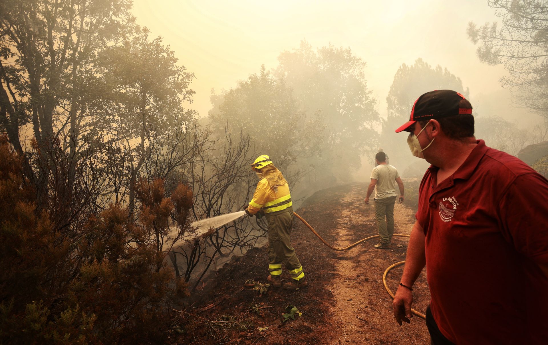 Las imágenes del incendio en La Alberca