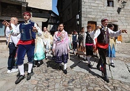 La Alberca 'con el corazón dividido entre el fuego y el inicio de las fiestas'