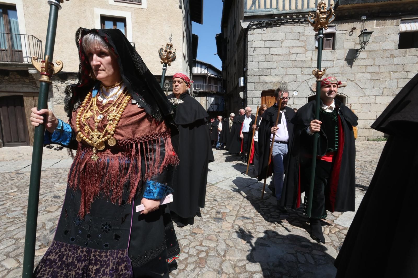 La Alberca &#039;con el corazón dividido entre el fuego y el inicio de las fiestas&#039;