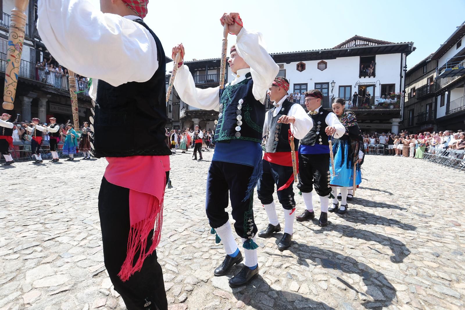 La Alberca &#039;con el corazón dividido entre el fuego y el inicio de las fiestas&#039;