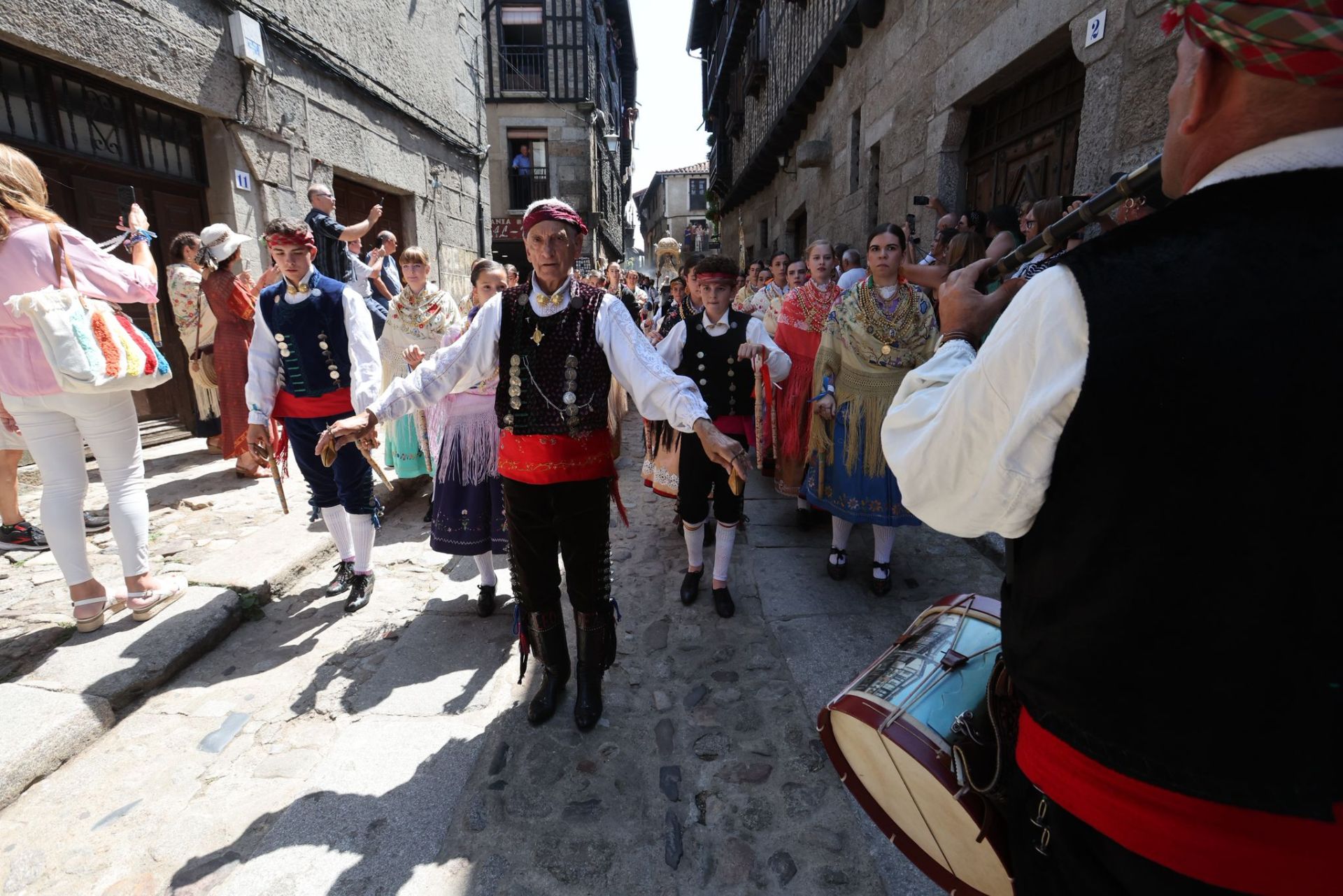 La Alberca &#039;con el corazón dividido entre el fuego y el inicio de las fiestas&#039;
