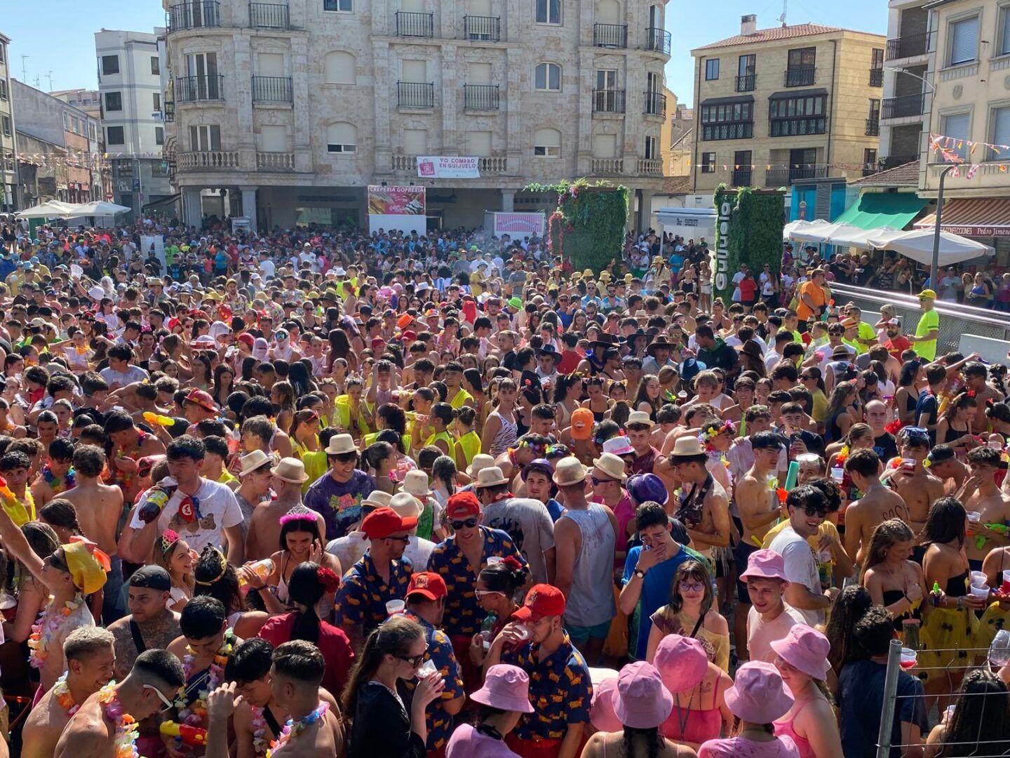 El chupinazo y el pregón inauguran las fiestas de Guijuelo