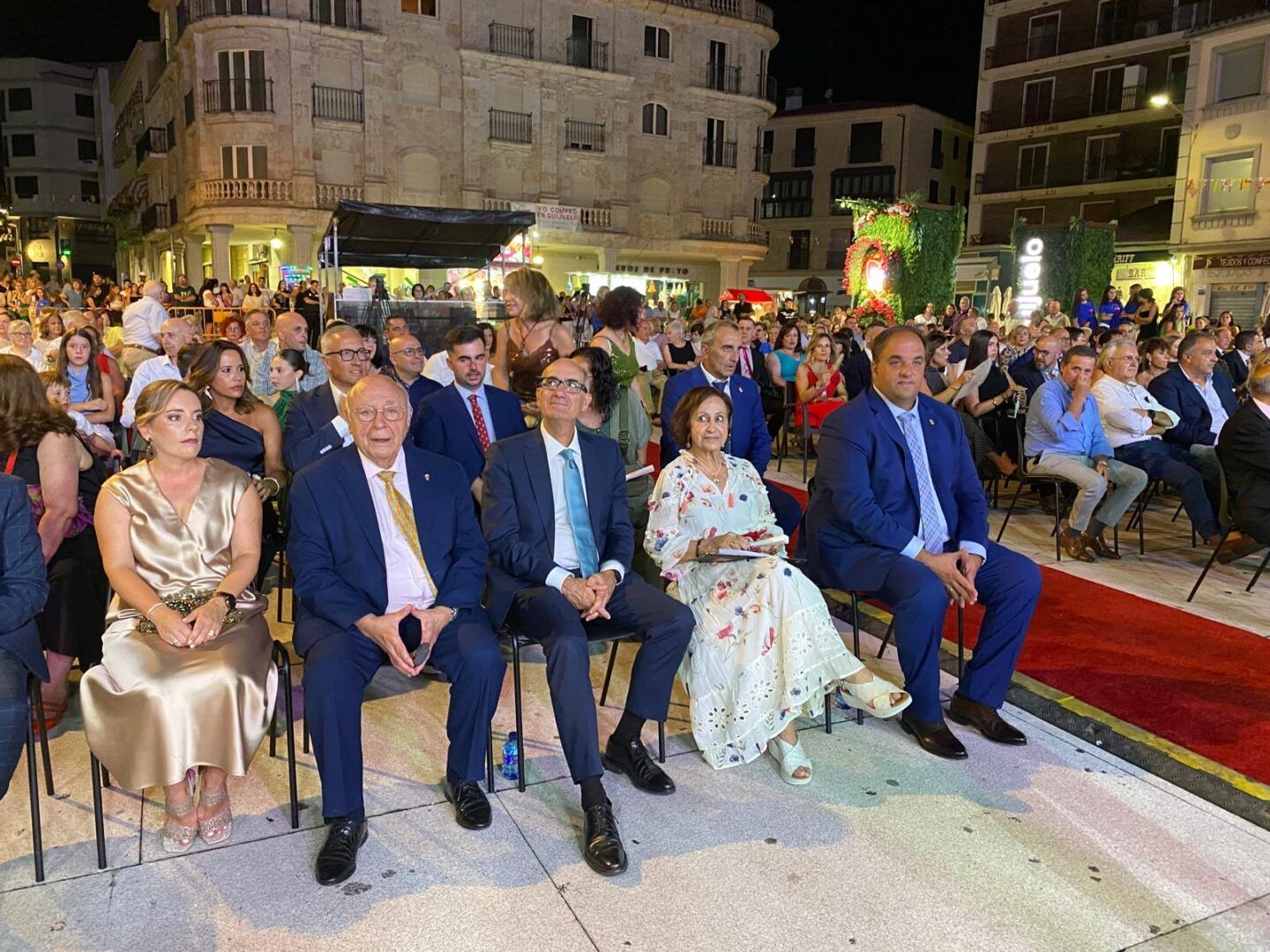 El chupinazo y el pregón inauguran las fiestas de Guijuelo