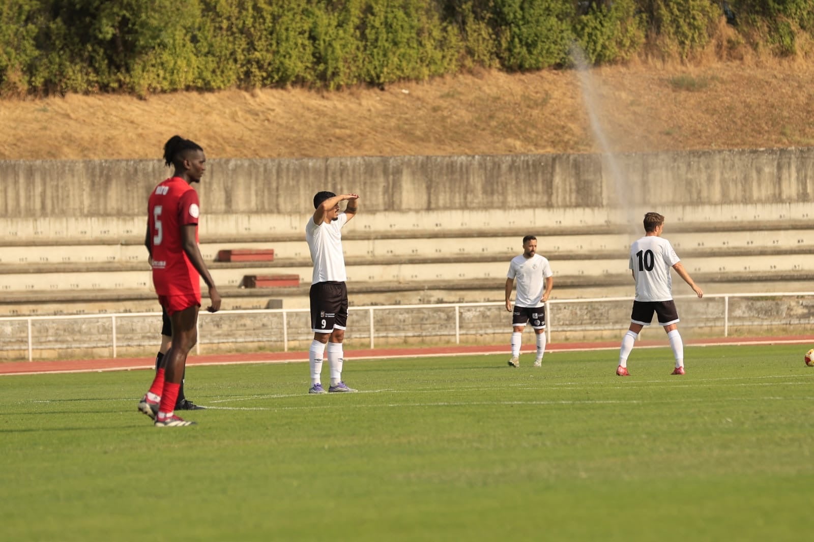 El derbi entre el Salamanca UDS y el Santa Marta, en imágenes