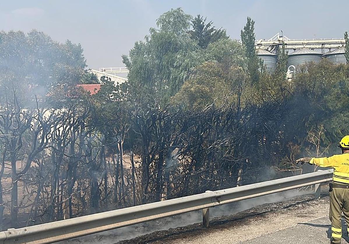 Incendio en la localidad de Pelabravo, en Salamanca