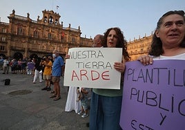 En imágenes, la manifestación en Salamanca por la gestión de los incendios