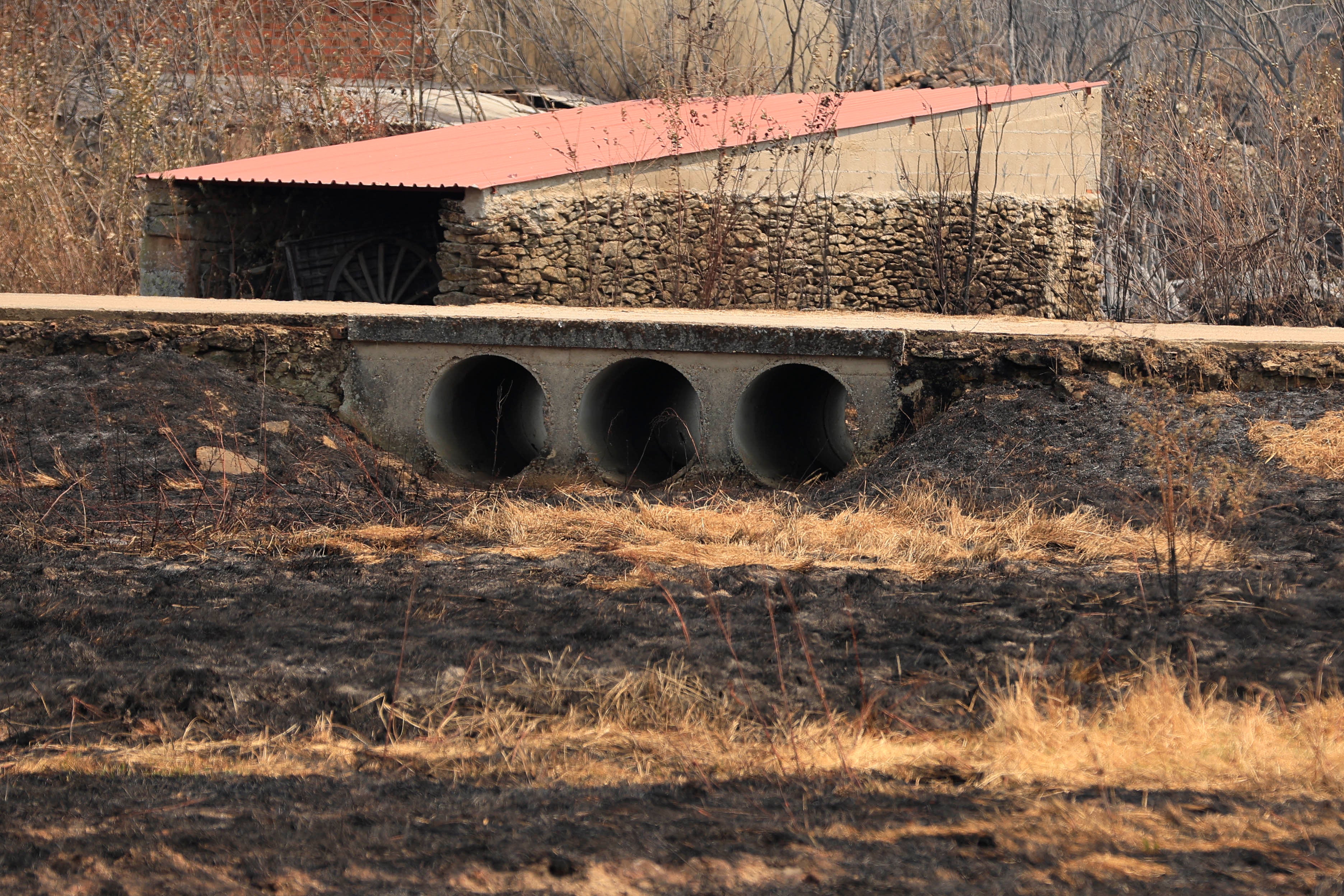 En imágenes, el rastro negro del mayor incendio de la provincia de Salamanca