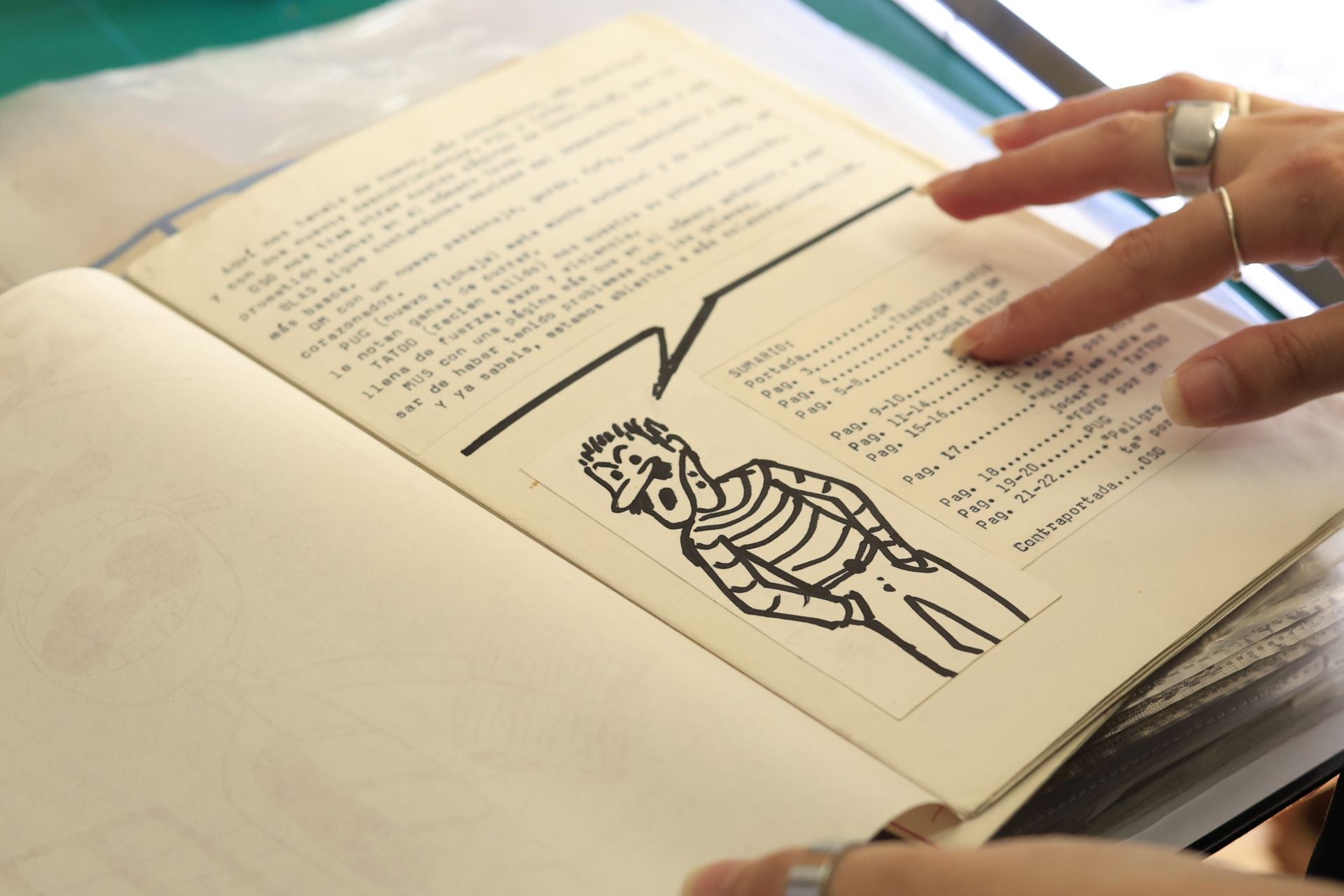 Entramos en el estudio de uno de los pioneros del cómic underground en Salamanca