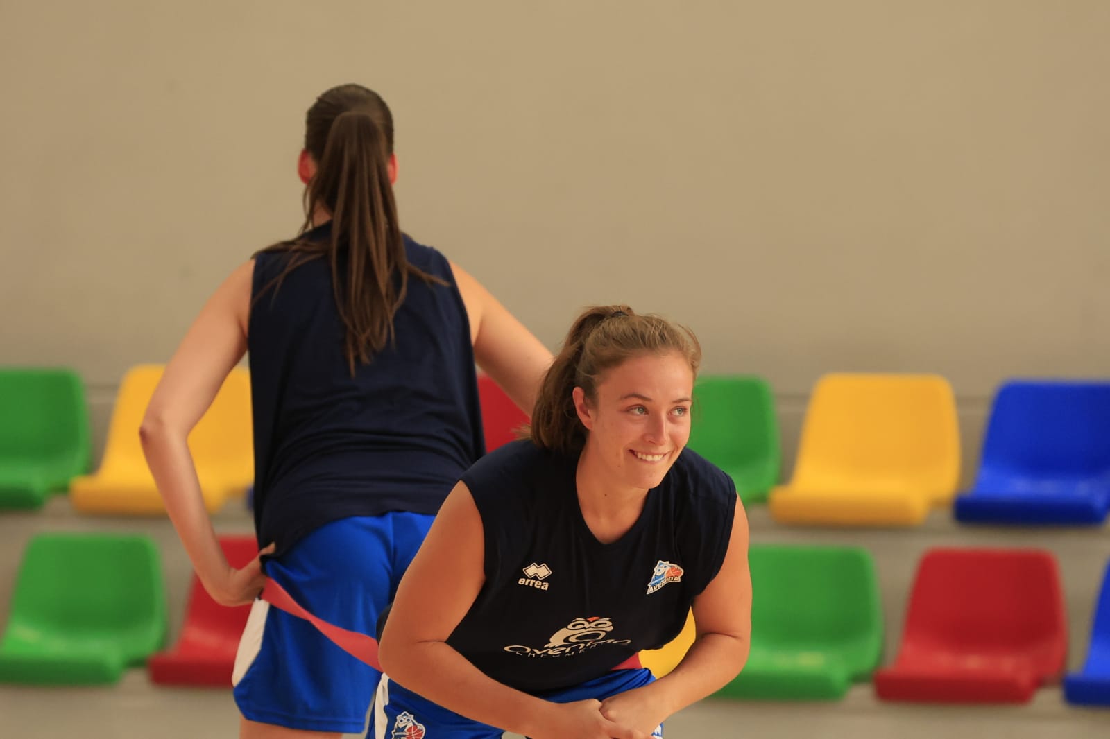 El primer entrenamiento de la temporada de Perfumerías Avenida, en imágenes