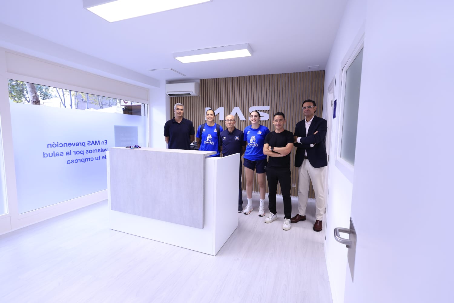 Perfumerías Avenida pasa su primer compromiso: el reconocimiento médico