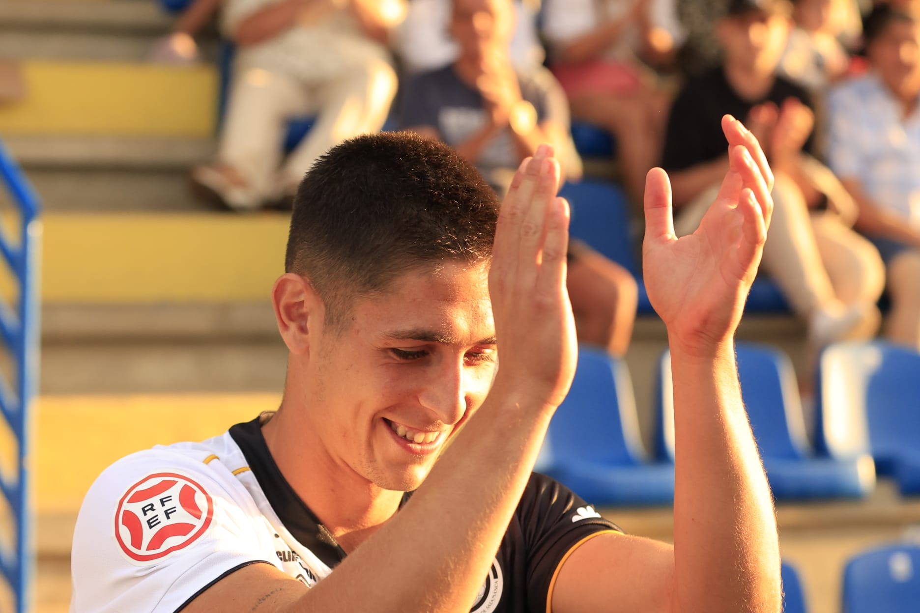 Unionistas se presenta al ocaso y en familia en el Reina Sofía