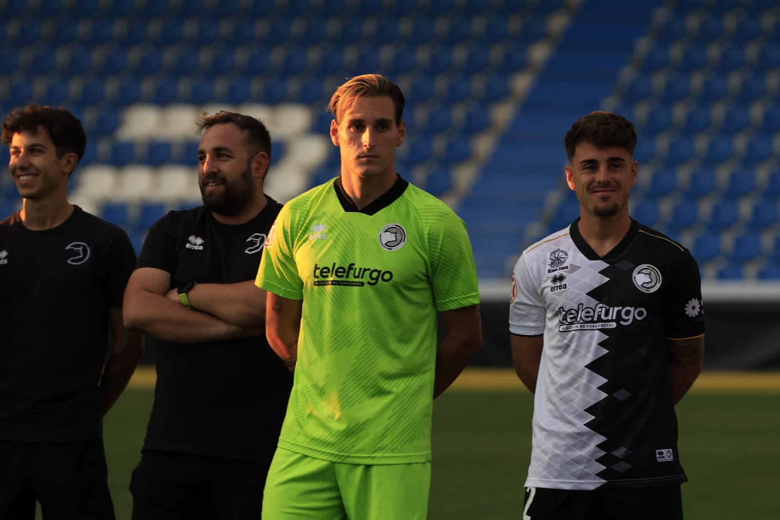 Unionistas se presenta al ocaso y en familia en el Reina Sofía