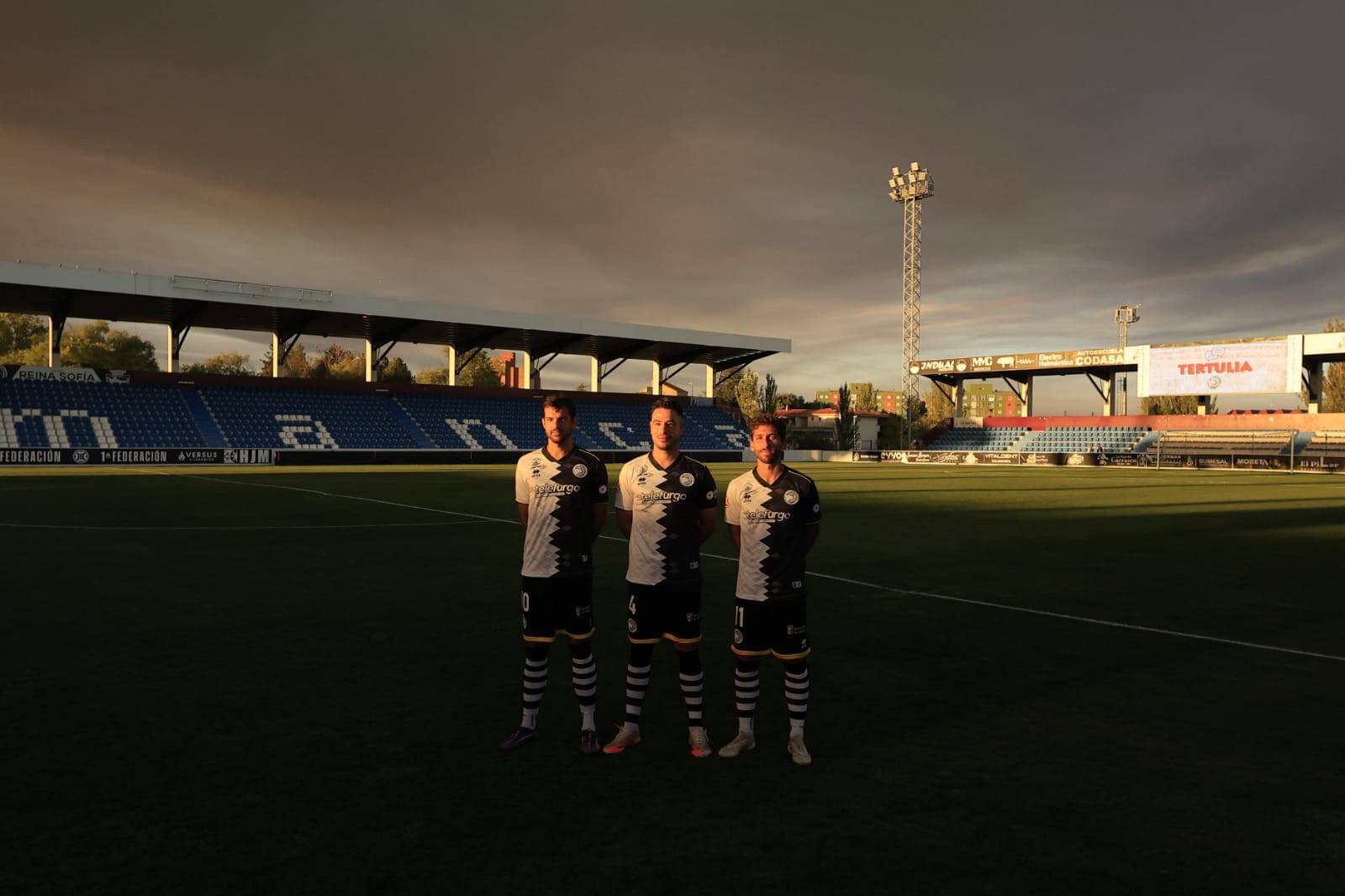 Unionistas se presenta al ocaso y en familia en el Reina Sofía