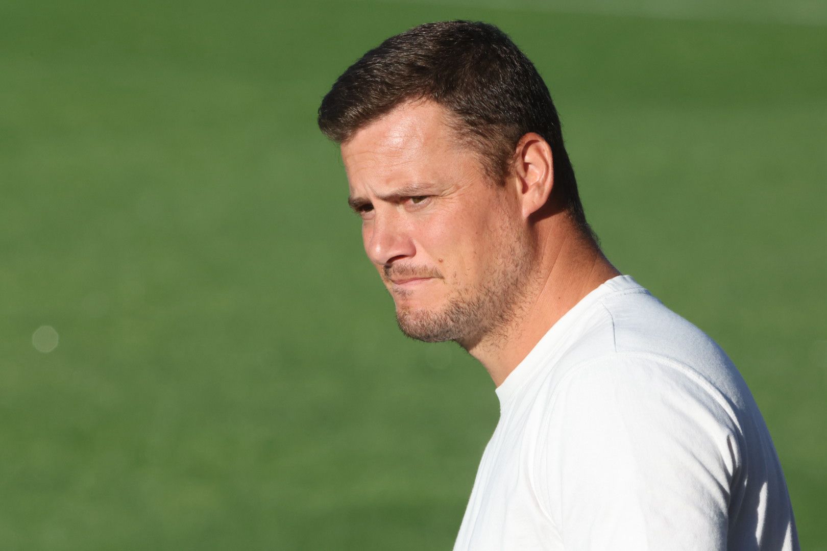 El debut ligero de Unionistas con 3.000 personas en el Reina Sofía