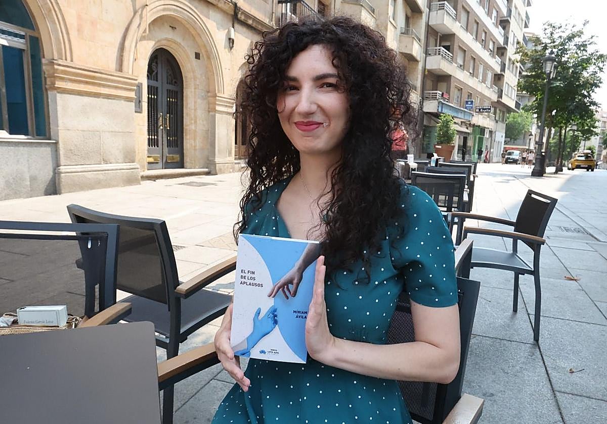 Miriam Ávila, enfermera y autora de «El fin de los aplausos»