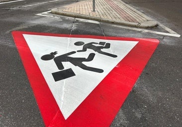 La nueva 'parada rápida' para dejar a los niños en el colegio: máximo un minuto a la puerta y sin apagar el coche