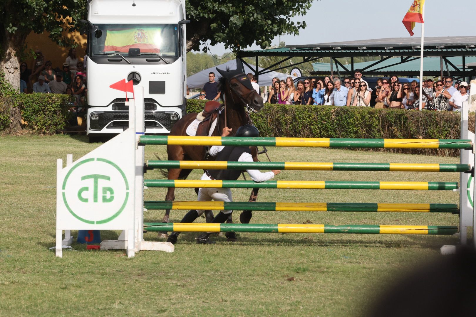 El Concurso Hípico de Salamanca vive su segunda jornada con saltos de altura y una gran expectación