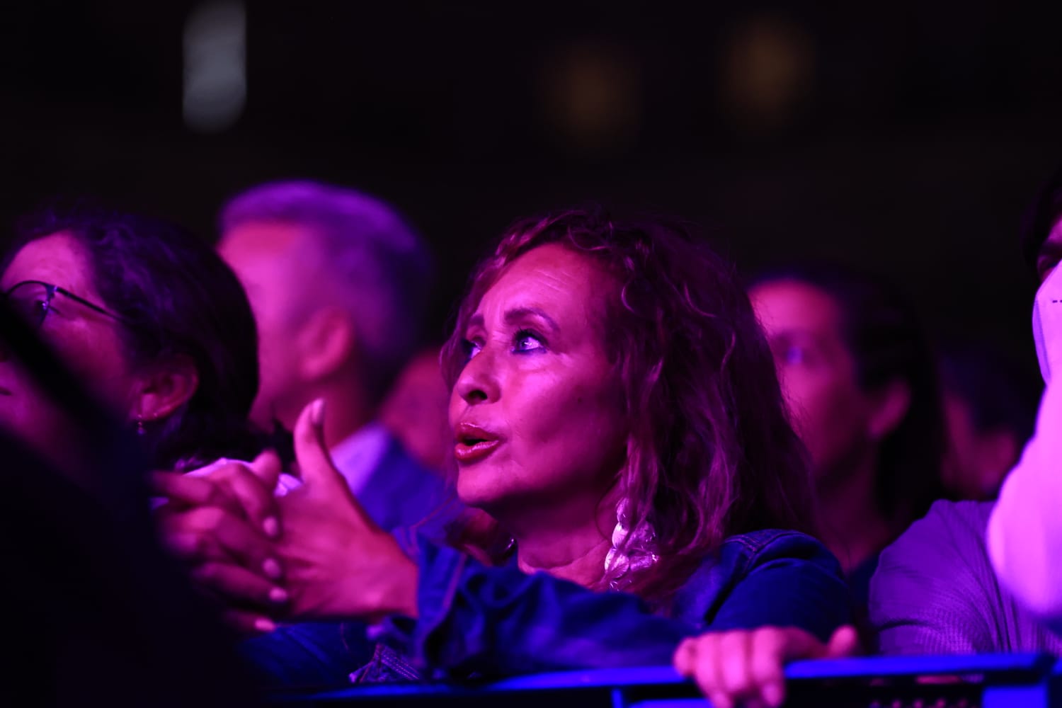Fiesta flamenca en una Plaza Mayor a rebosar con Siempre Así
