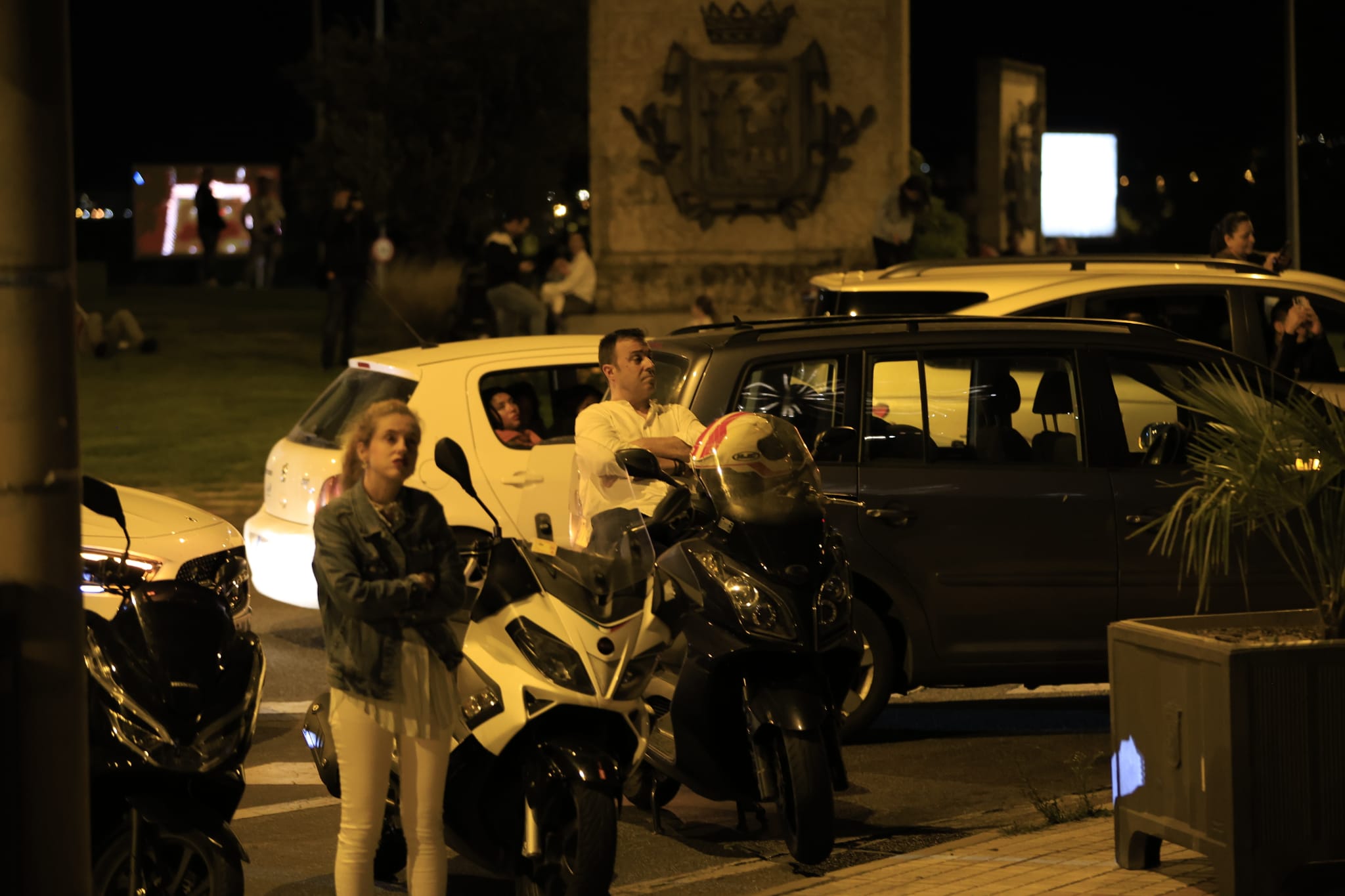 Los fuegos artificiales colorean el cielo de Salamanca