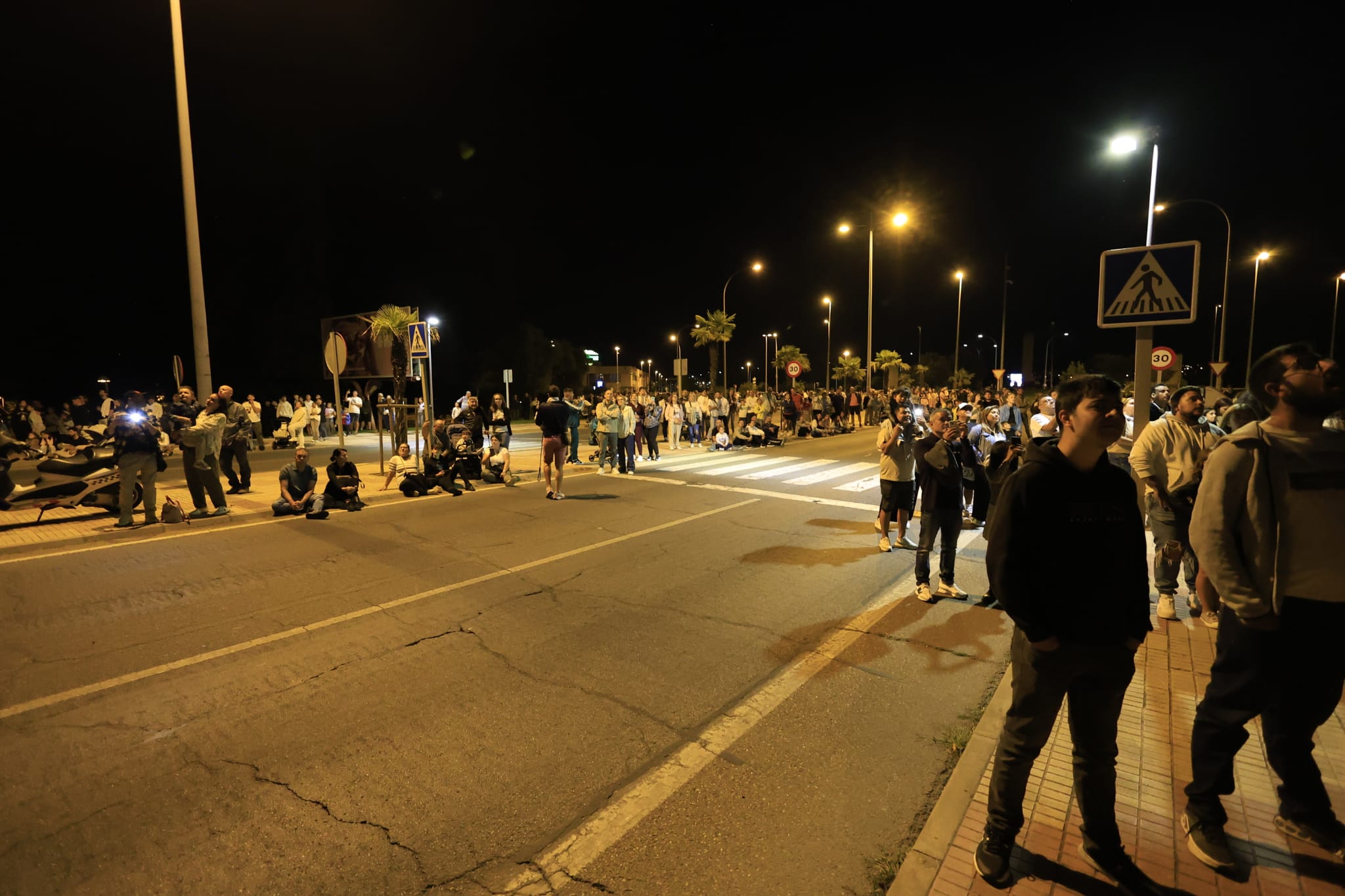 Los fuegos artificiales colorean el cielo de Salamanca