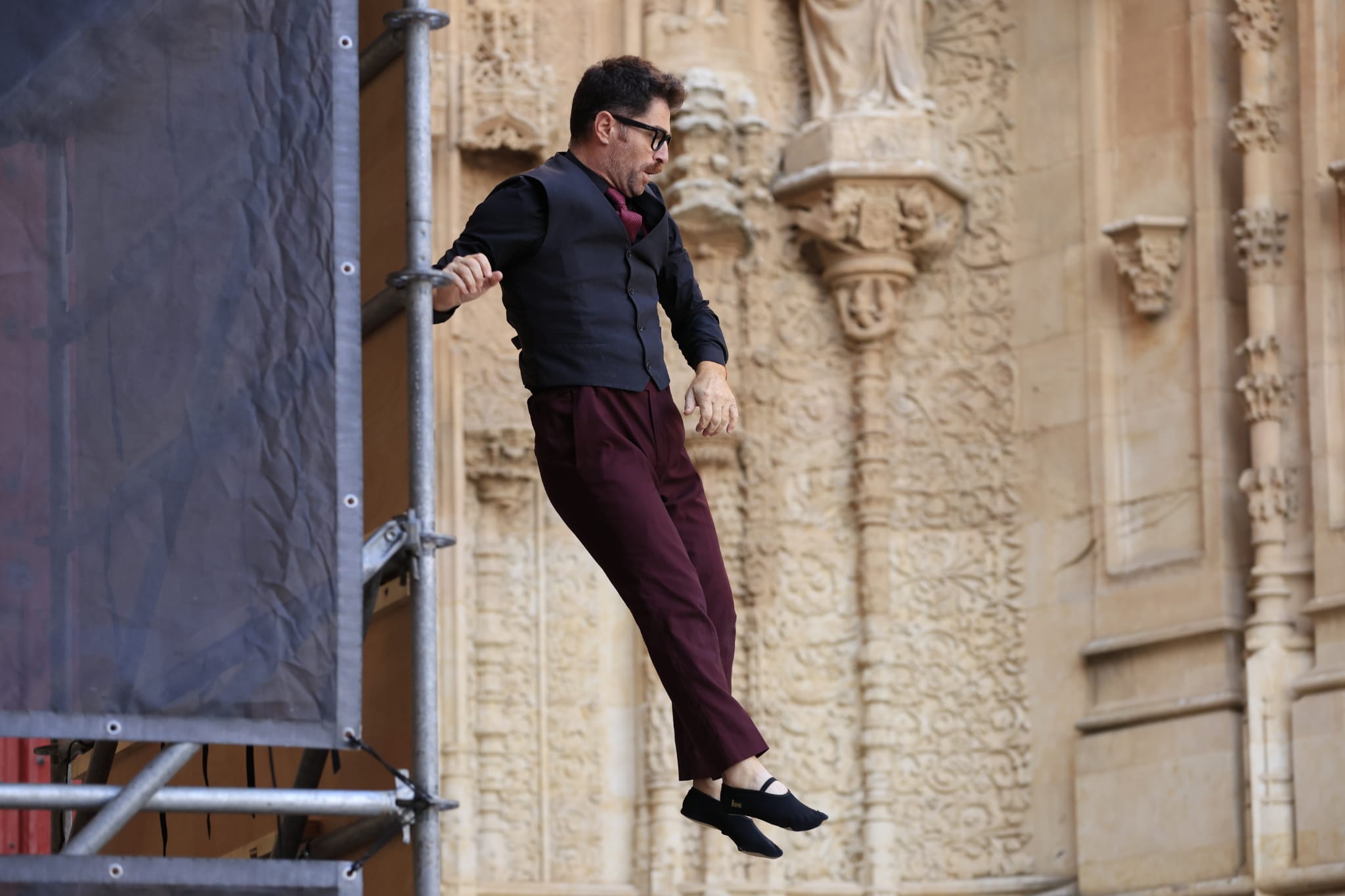 Acrobacias y saltos imposibles en un Patio Chico a reventar