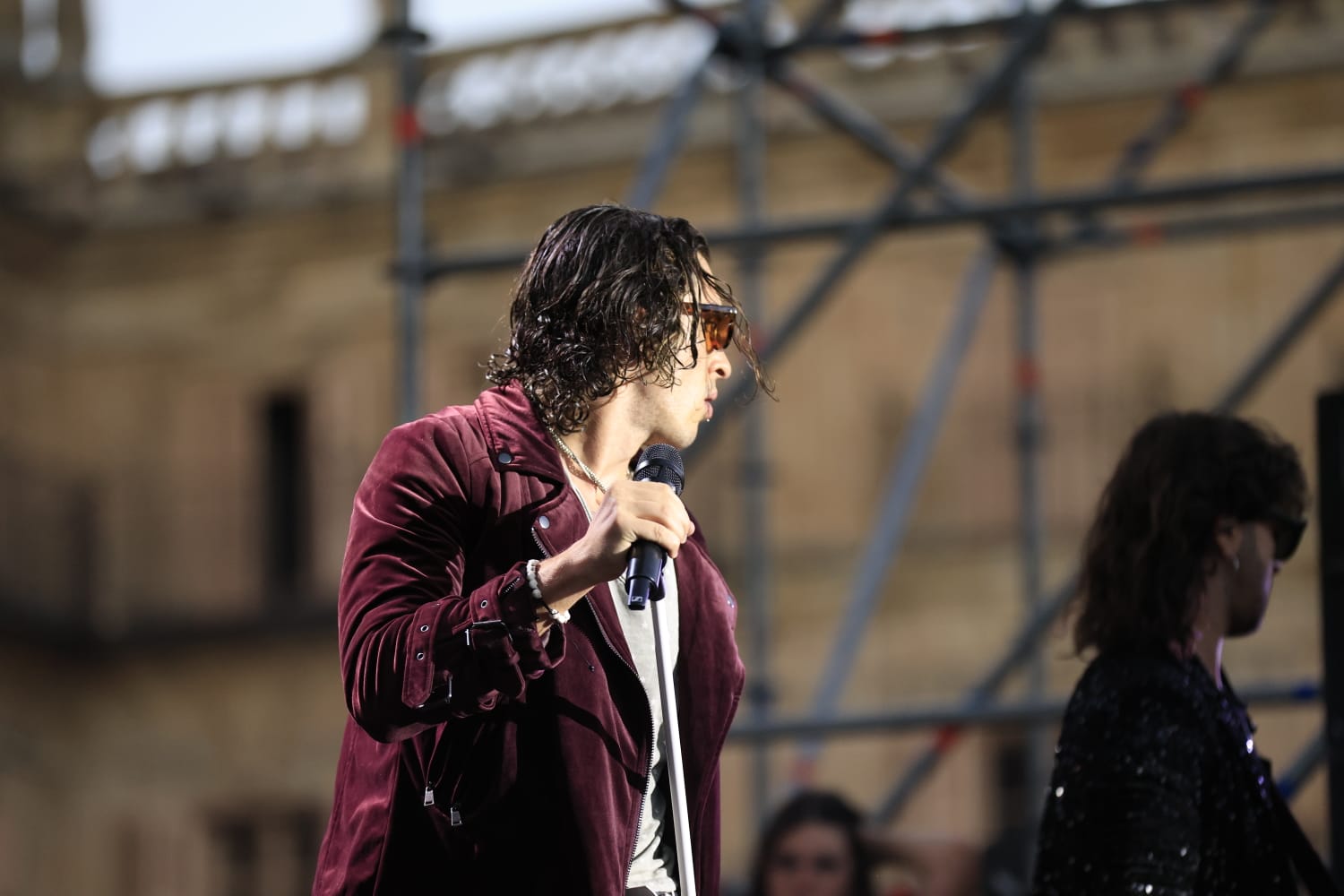 Ultraligera abre una noche mágica en la Plaza Mayor de Salamanca