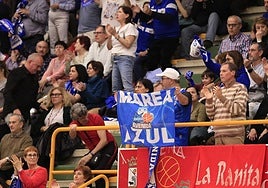 La afición de Perfumerías Avenida