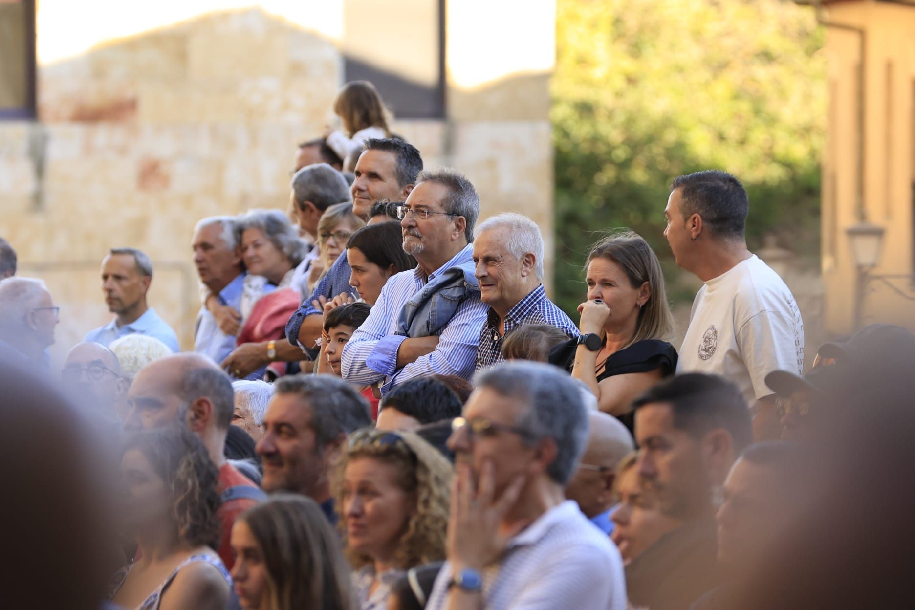 Éxito de &#039;Llar&#039;: el espectáculo que combina arquitectura y malabares en el Patio Chico