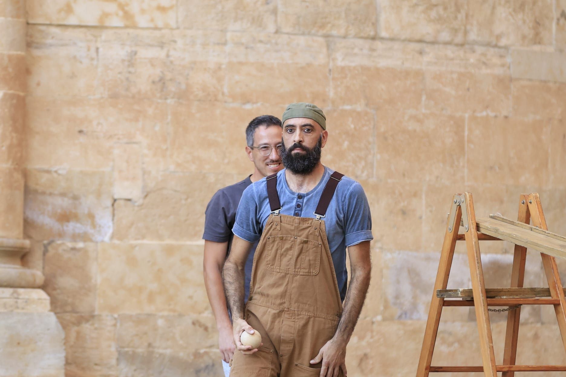 Éxito de &#039;Llar&#039;: el espectáculo que combina arquitectura y malabares en el Patio Chico