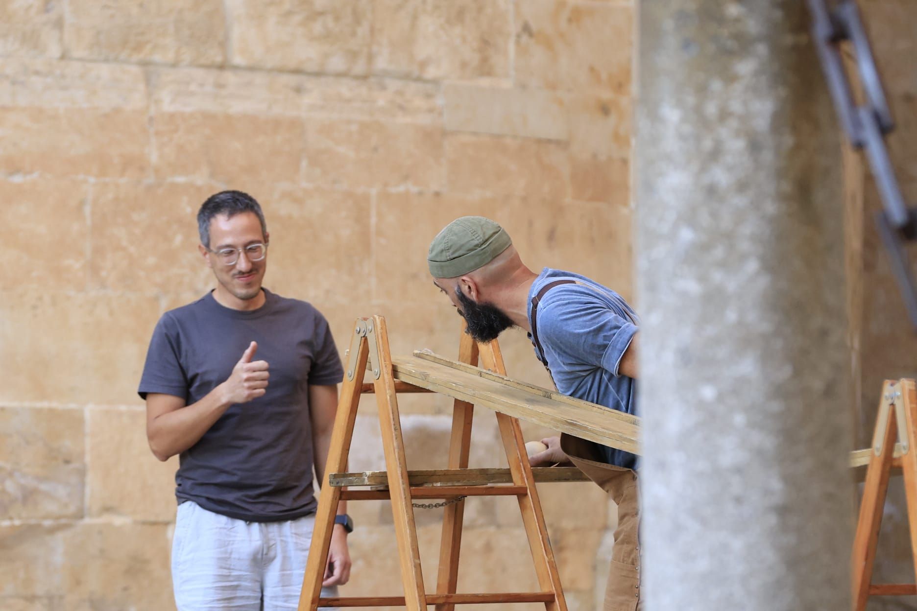 Éxito de &#039;Llar&#039;: el espectáculo que combina arquitectura y malabares en el Patio Chico
