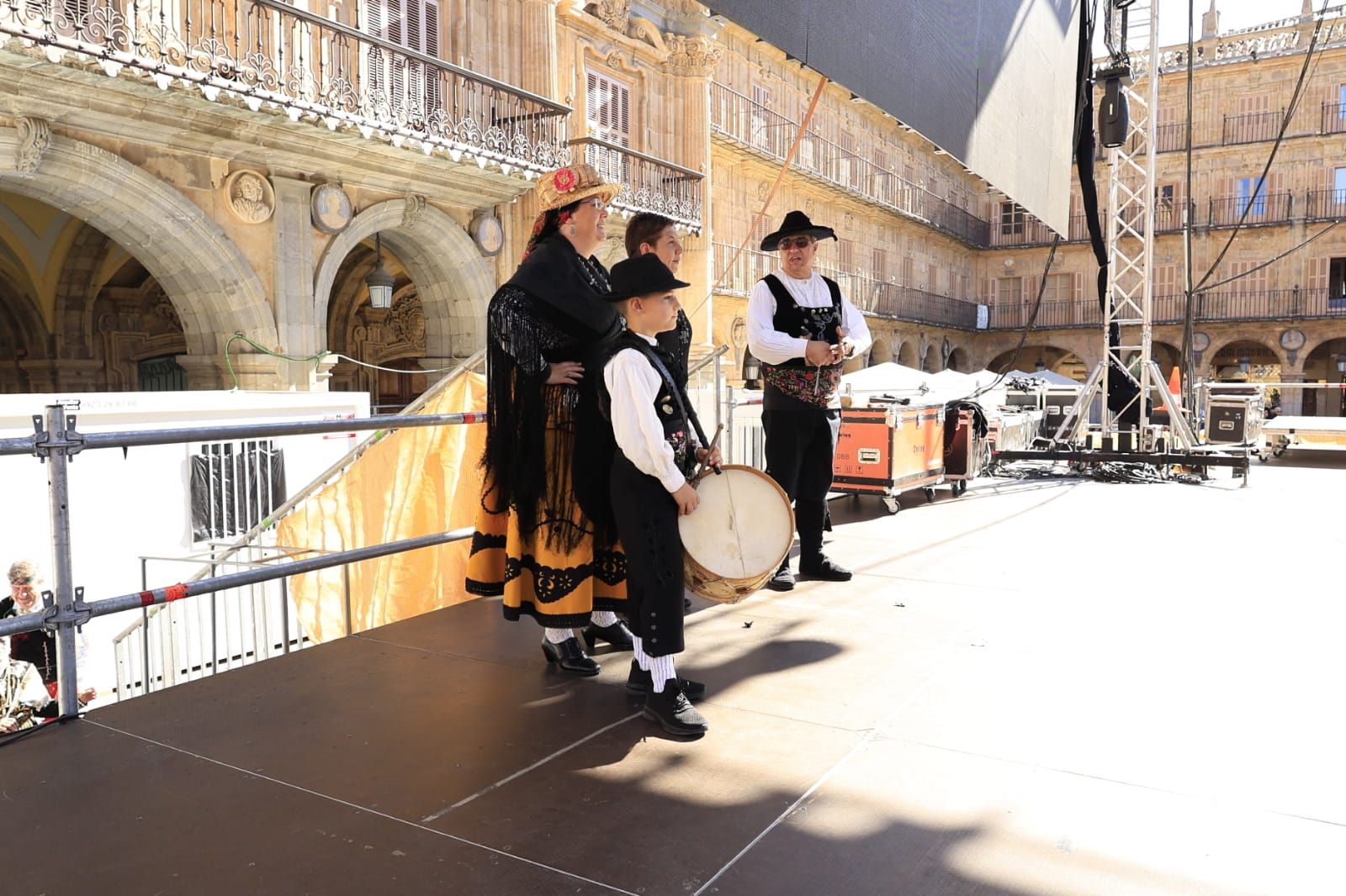 Los charros se reunen en torno a la tradición en el Día del Tamborilero en Salamanca