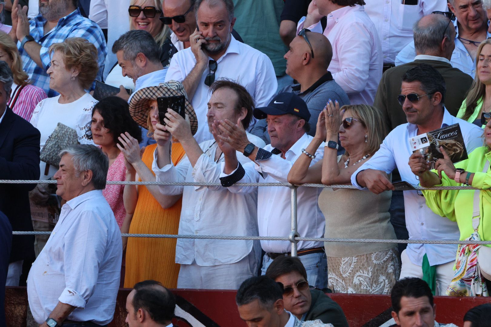 Puerta grande para Emilio de Justo con toro indultado en el cuarto de la tarde