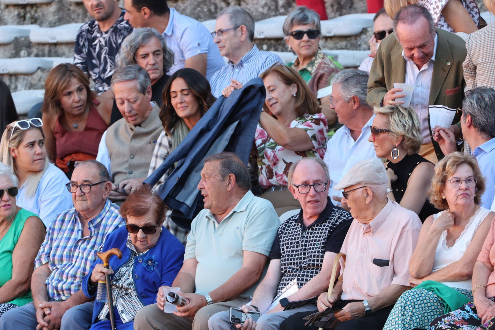 Puerta grande para Emilio de Justo con toro indultado en el cuarto de la tarde