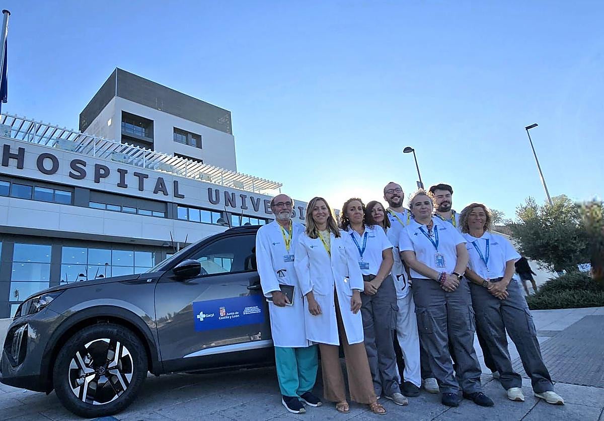 Miembros de la Unidad de Hospitalización Domiciliaria de Medicina Interna.