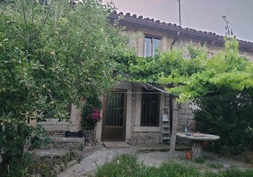 Las casas de piedra en venta en un pueblo de Salamanca que hacen honor a su maestría con el granito