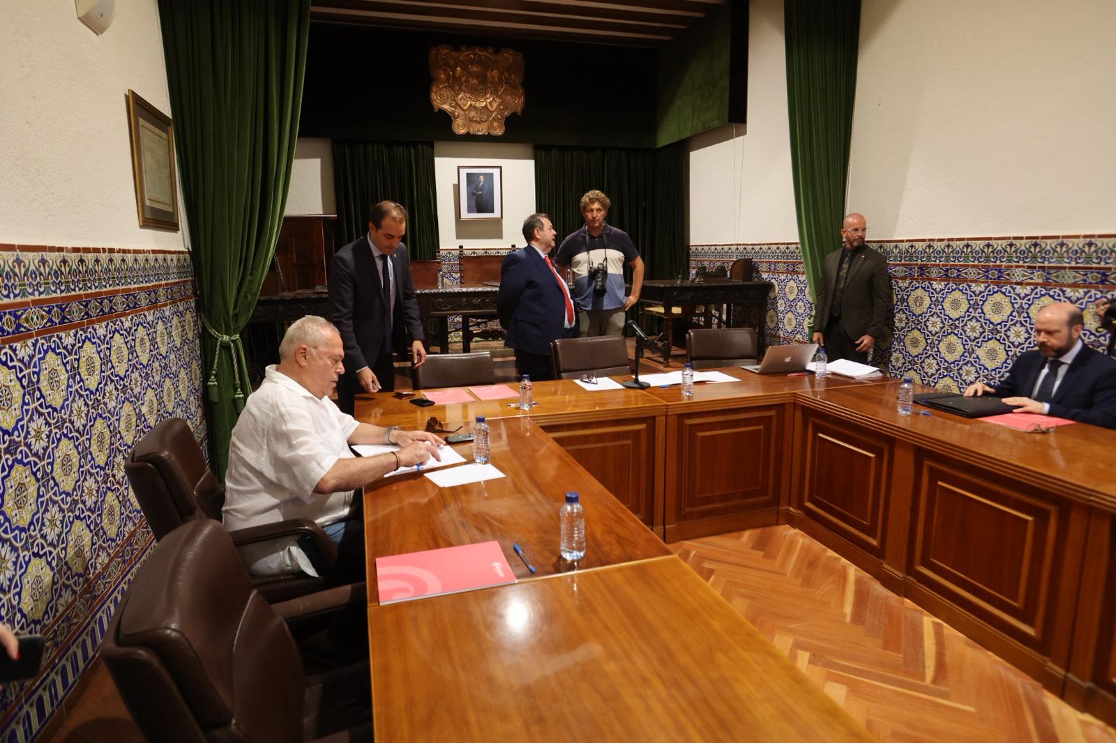 La Cámara designa al presidente que deberá convocar elecciones