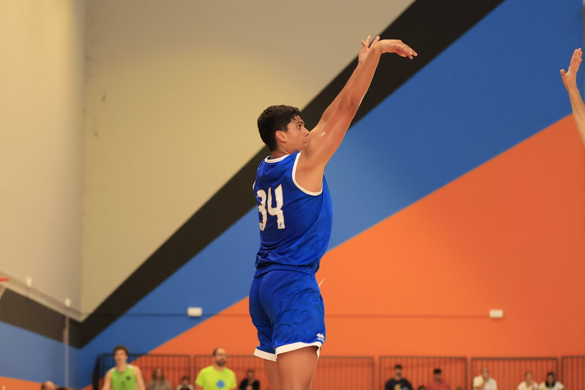 En imágenes, la victoria del Avenida Xoborg ante el Óbila Basket