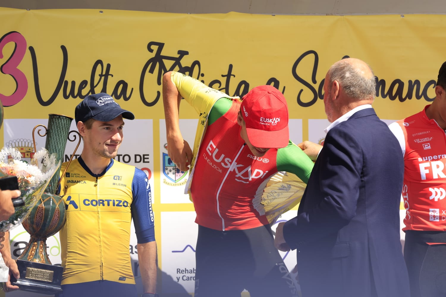 Gari Ugarte se lleva la crono en la capital y es el nuevo campeón de la Vuelta a Salamanca