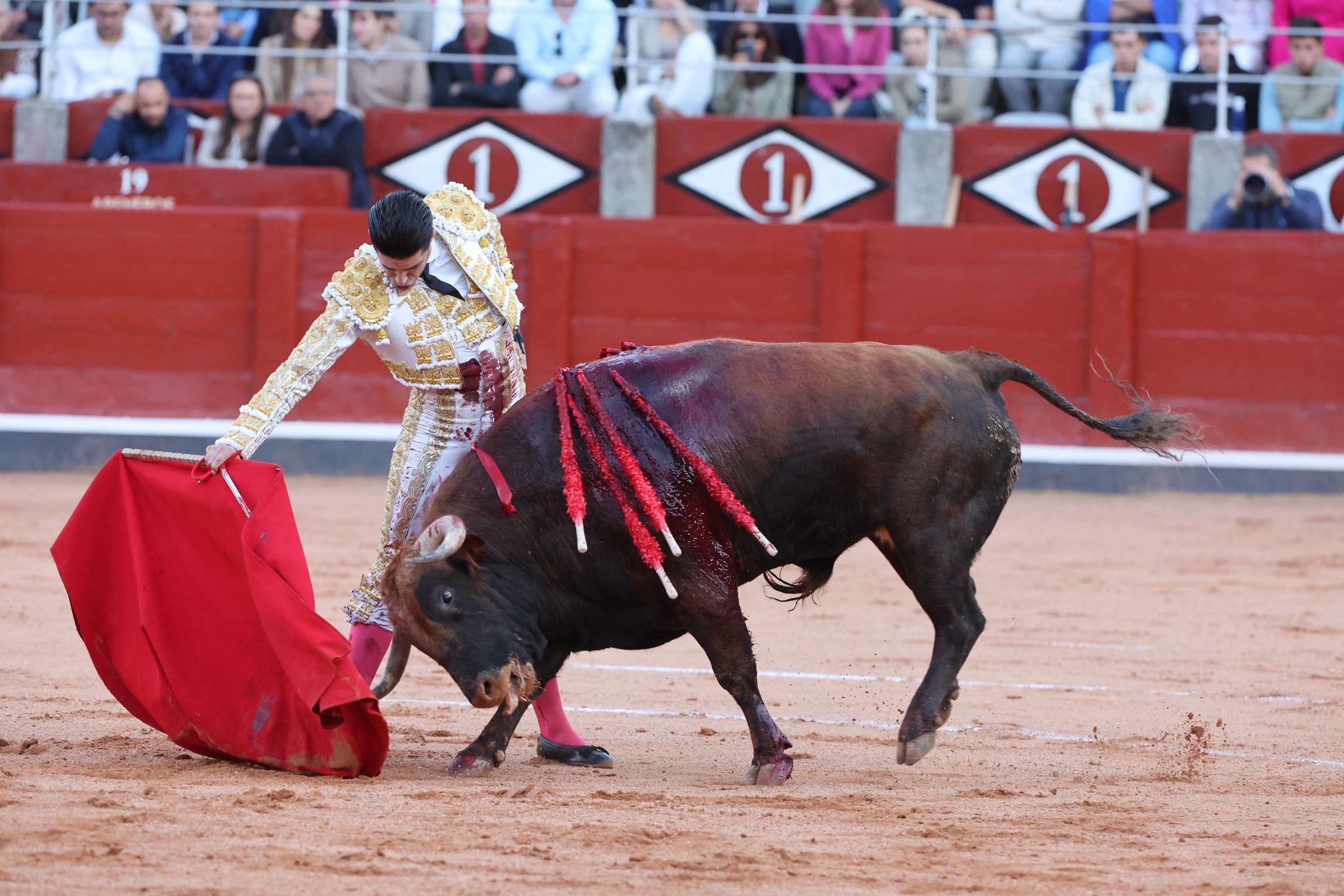 La Glorieta se queda sin puerta grande y Morante se va de vacío