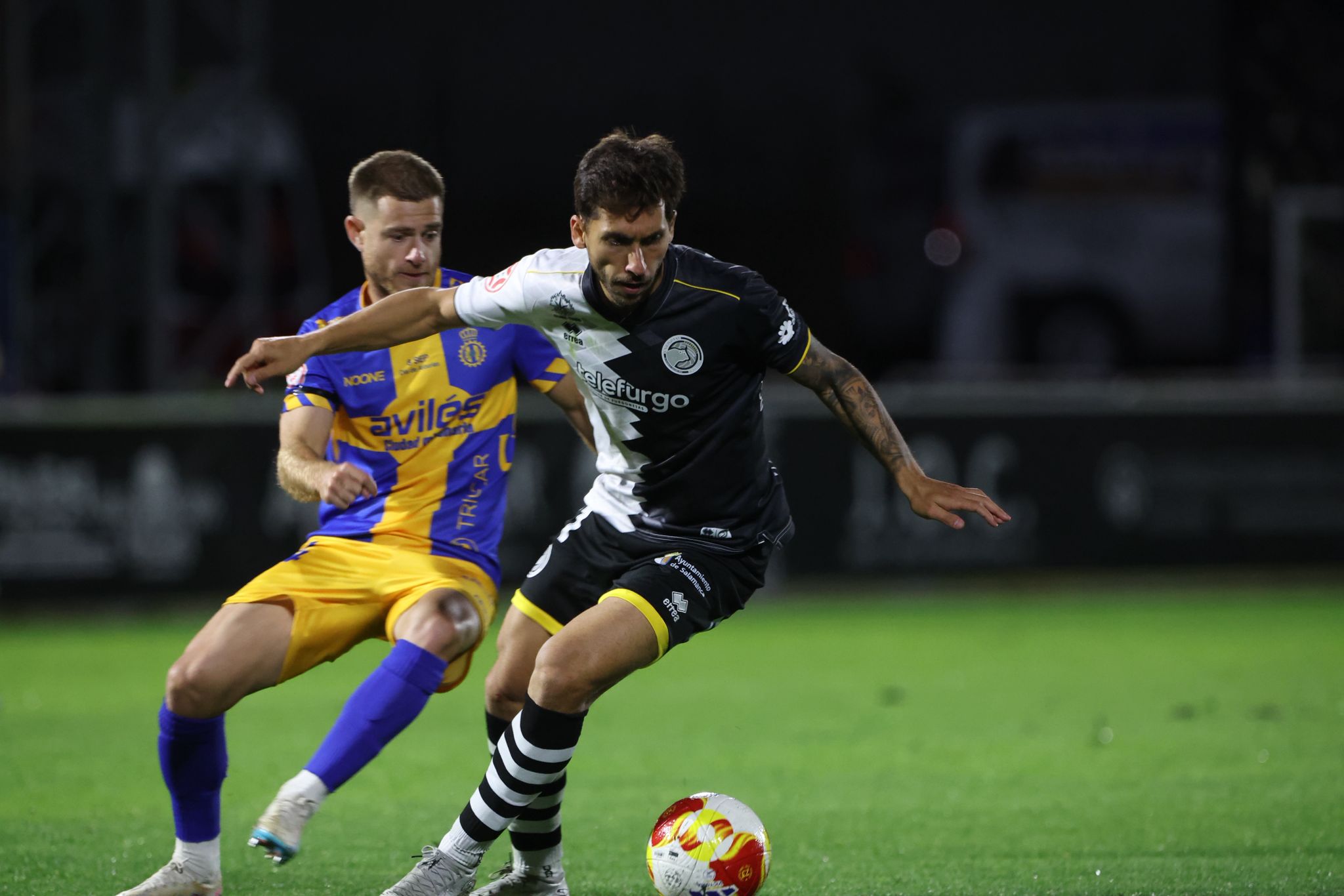 Unionistas remonta al Real Avilés y consigue los tres primeros puntos de la temporada