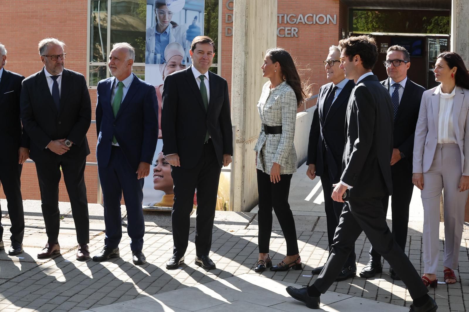 La Reina Letizia visita Salamanca para apoyar la investigación del Cáncer