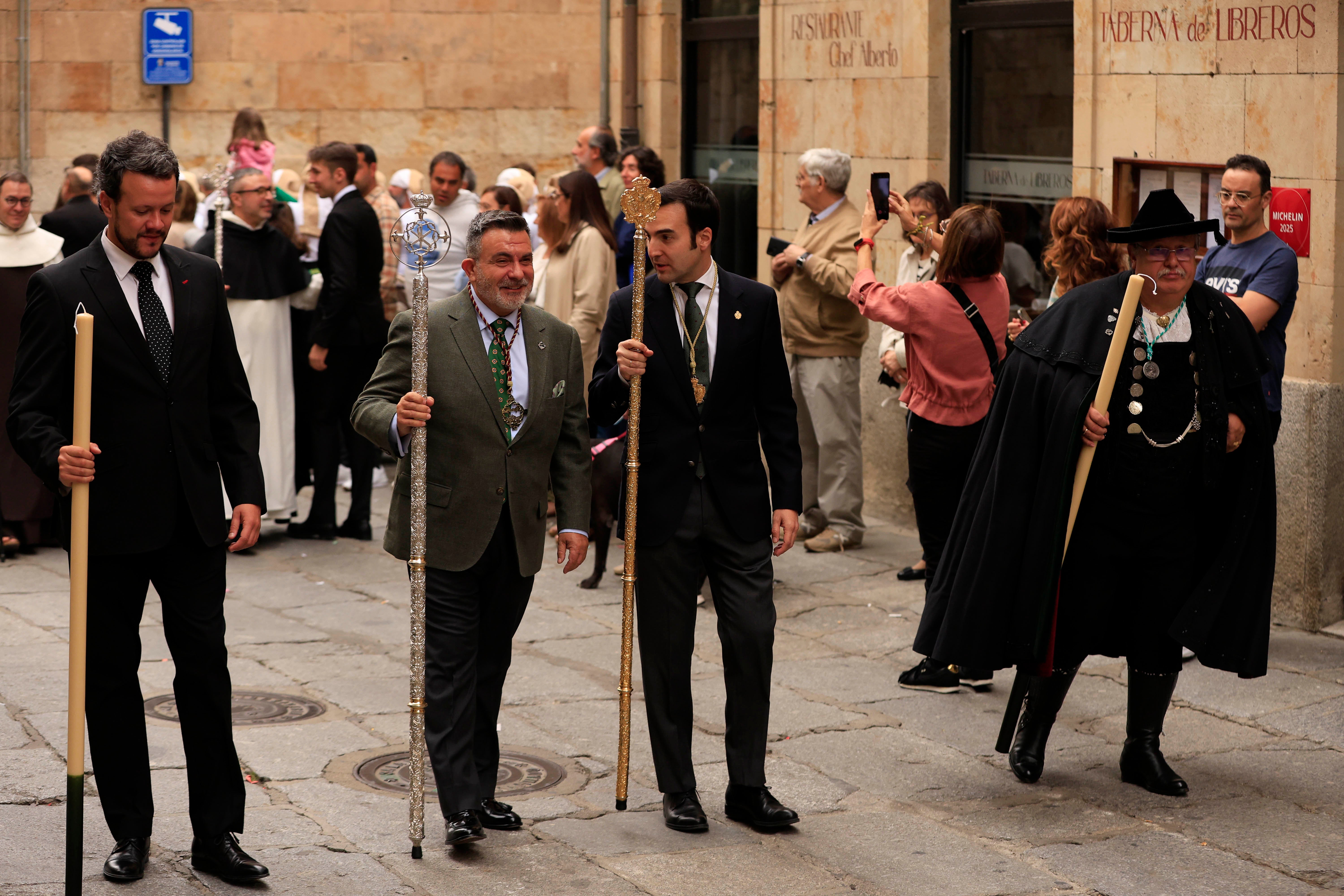La procesión extraordinaria de la Esperanza, en imágenes
