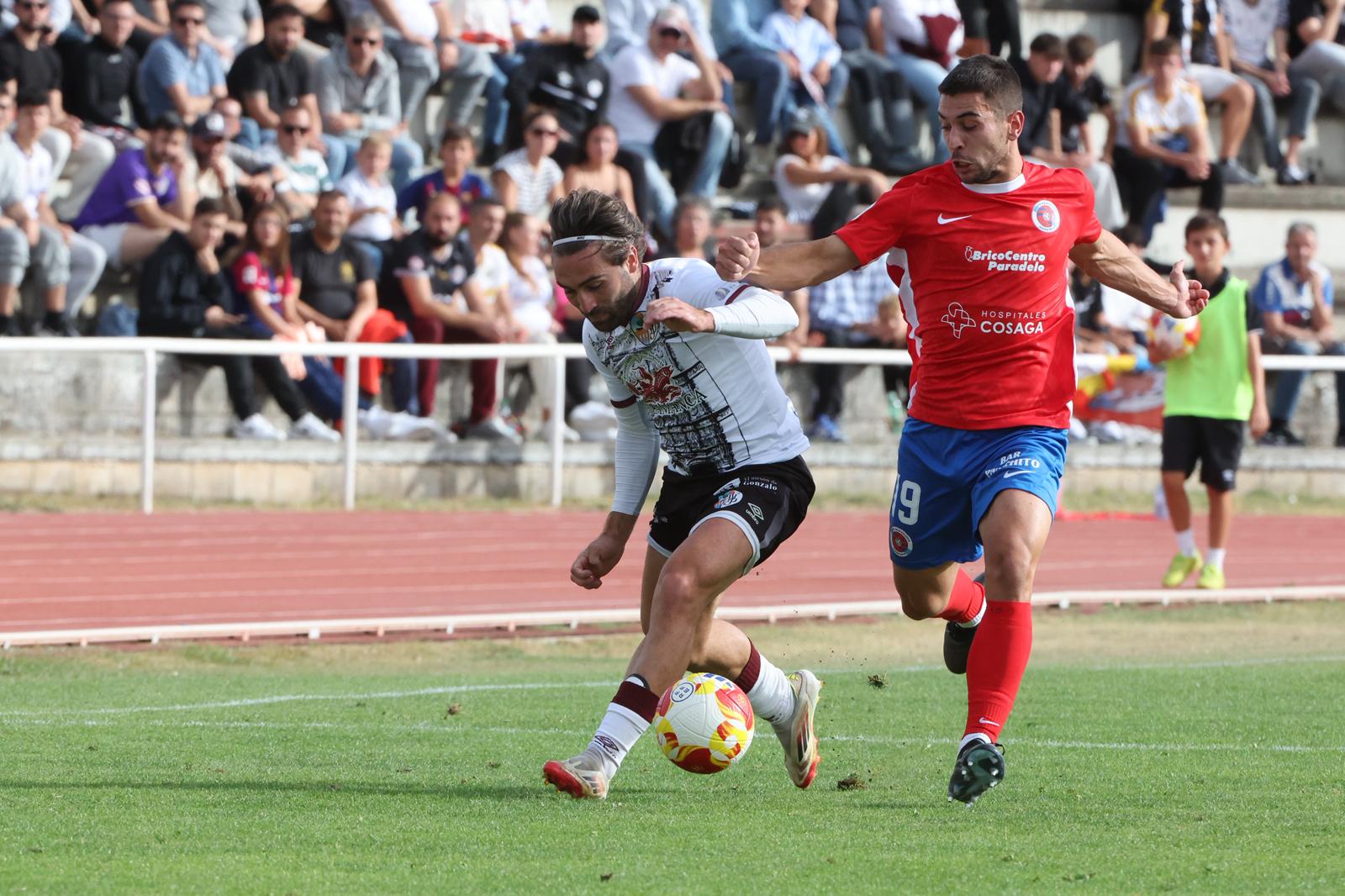 El Salamanca CF UDS vence al Ourense con un gol en el descuento