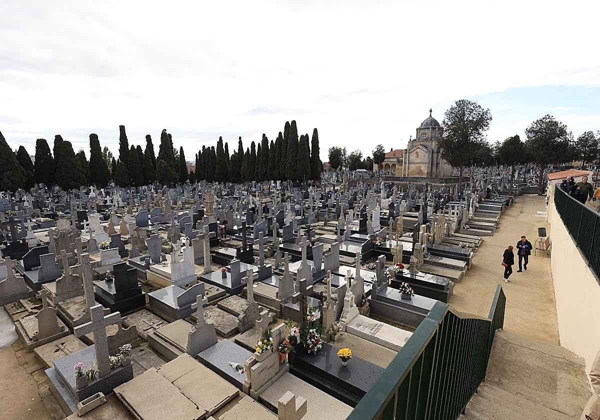 Cementerio San Carlos Borromeo.