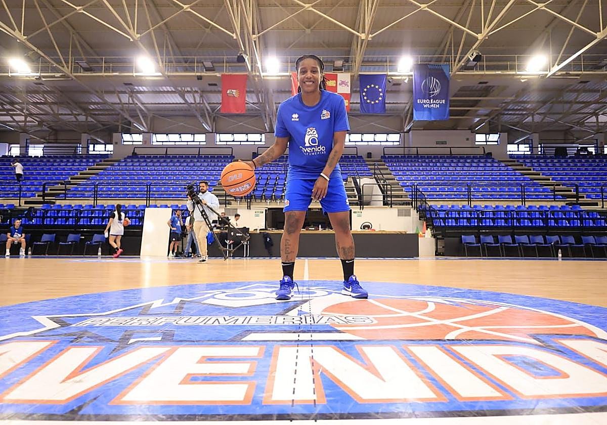 Shavonte Zellous en su presentecación.