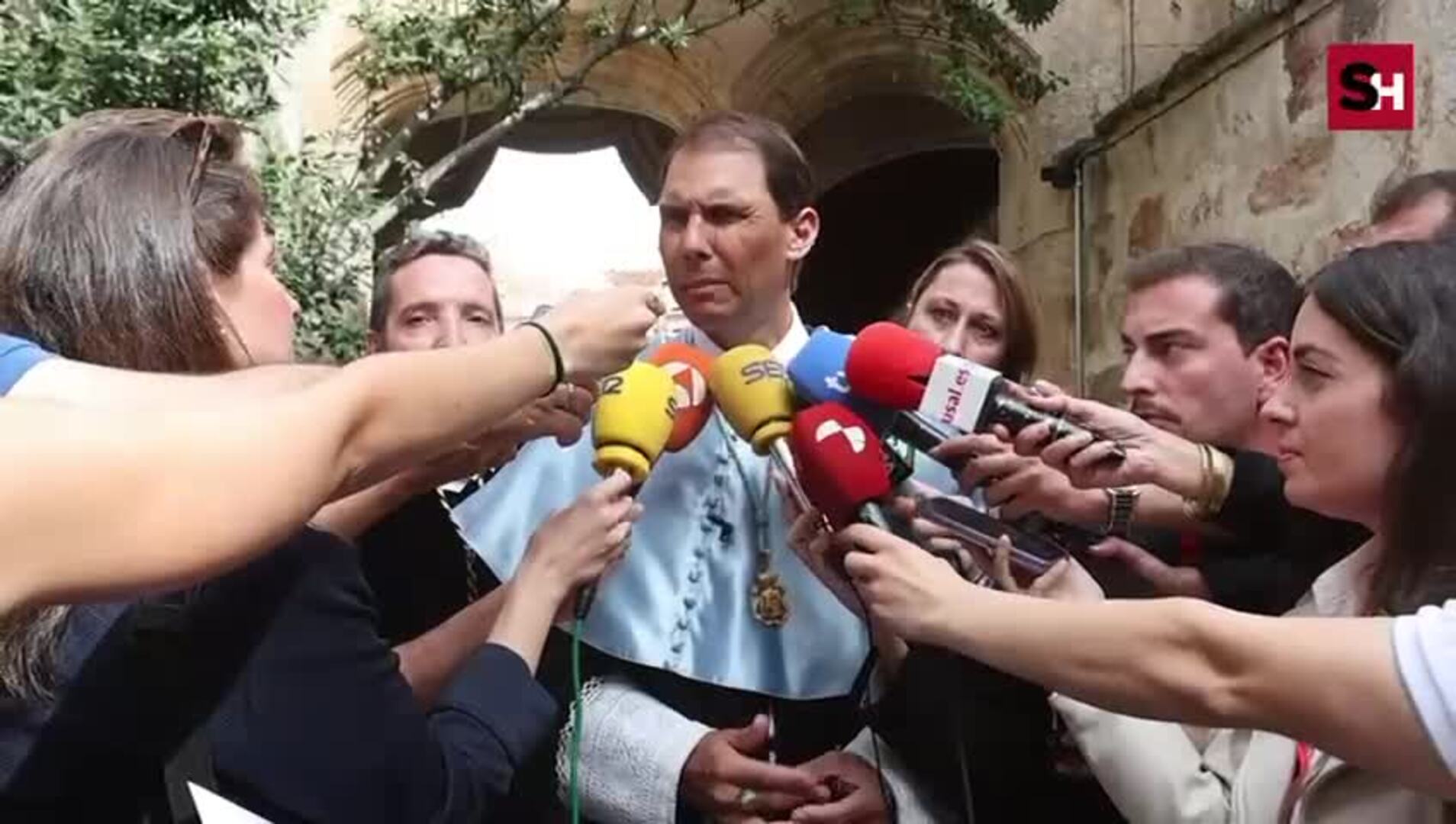 Nadal atiende a los medios tras recibir el Honoris Causa de la Universidad de Salamanca